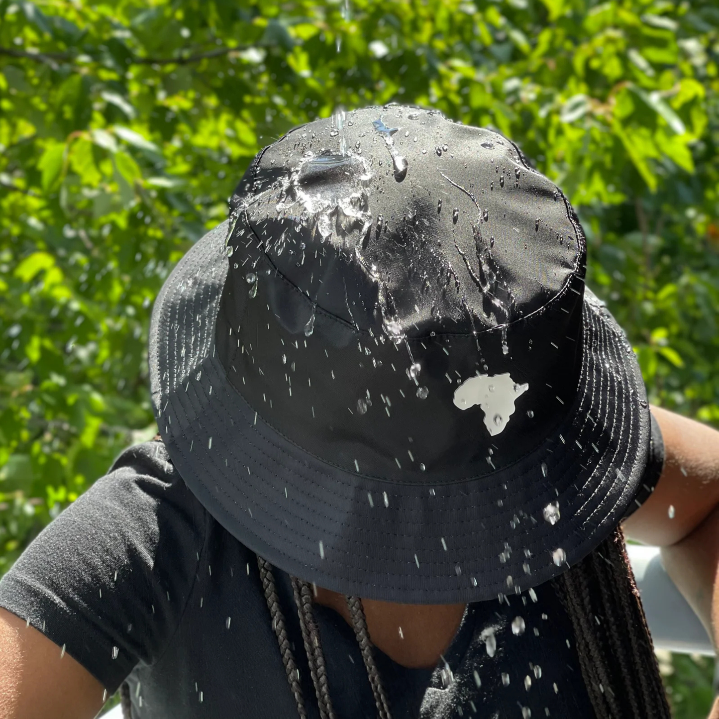 FAMBUL Reversible Bucket Hat