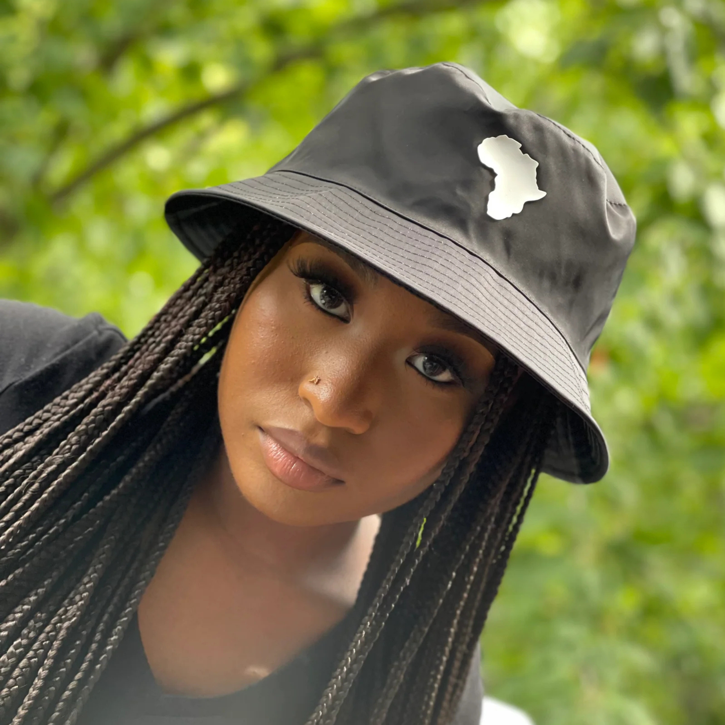FAMBUL Reversible Bucket Hat