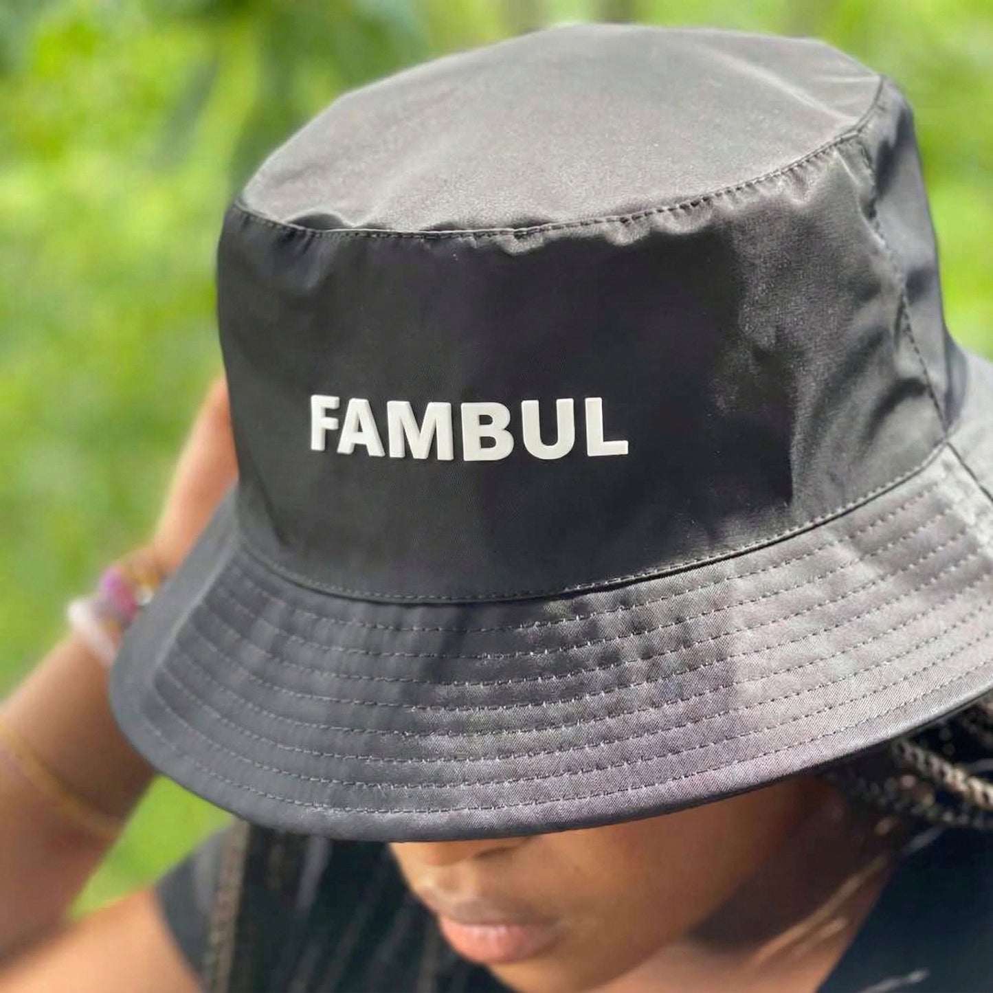 FAMBUL Reversible Bucket Hat